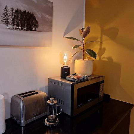 Central Reykjavik - Garden Cottage Екстер'єр фото